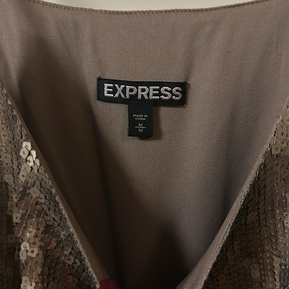 Like new sequins dress - perfect for a party or birthday girl! - Picture 5 of 5